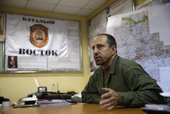 Ông Alexandr Khodakovsky, Tư lệnh Tiểu đoàn Vostok, miền đông Ukraine, trong một cuộc phỏng vấn ngày 8-7-2014. Ảnh: Reuters