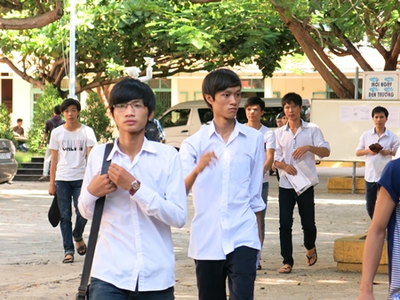 Thí sinh thi vào ĐH Đà Nẵng năm 2014.