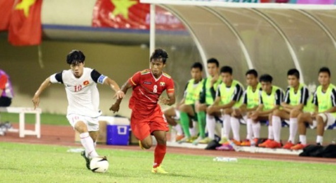   U19 Myanmar đáng gờm không kém U19 Nhật Bản  Công Phượng (trái) và các đồng đội sẽ có một trận đấu khó khăn trước U19 Myanmar tại bán kết. Ảnh: Phương Nam