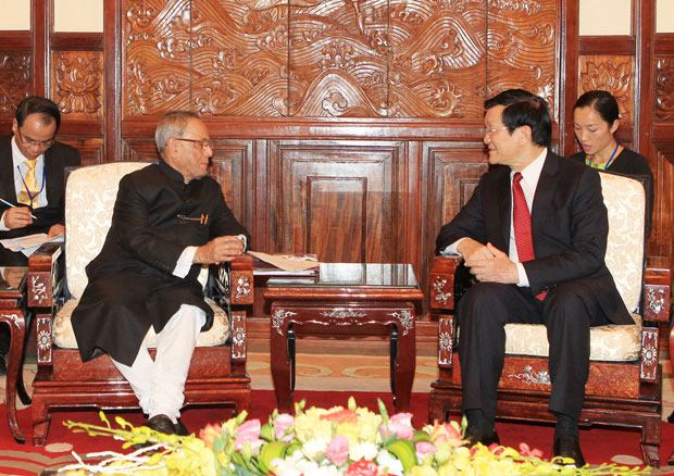 Chủ tịch nước Trương Tấn Sang tiếp Tổng thống Cộng hòa Ấn Độ Pranab Mukherjee. Ảnh: TTXVN