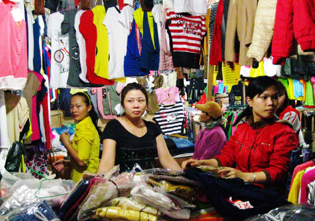 “Lệ” nói thách ở các chợ Đà Nẵng đã giảm mạnh trong thời gian qua.Ảnh: N.H