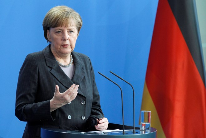 Thủ tướng Merkel: “Chúng tôi muốn xúc tiến đối thoại với Nga.