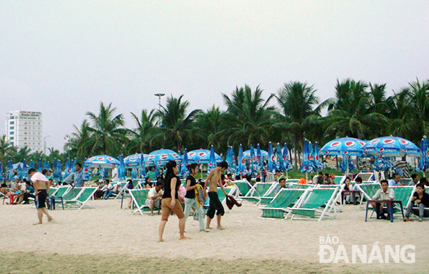 Người làm kinh doanh phải biết cách khai thác lợi thế biển Đà Nẵng để thu hút khách hơn nữa.