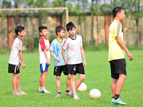 Tương lai của những cầu thủ nhí về đâu khi hệ thống đào tạo trẻ của V.Ninh Bình bị ngưng hoạt động vô thời hạn.  (Ảnh: Thethaovanhoa.vn)