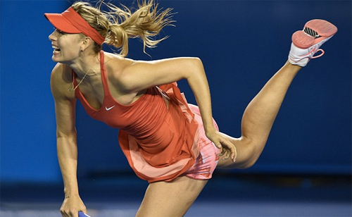 Sharapova không gặp nhiều khó khăn trước đối thủ dưới cơ. Ảnh: AFP.