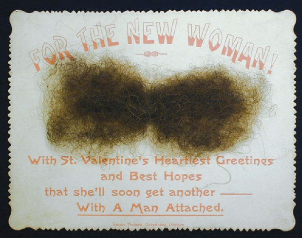 Vào thập niên 90 của thế kỷ trước, một người đàn ông nước Anh gửi tặng người bạn gái mới của mình một món quà ngày Valentine rất kỳ lạ. Đó là bộ ria mép của mình.