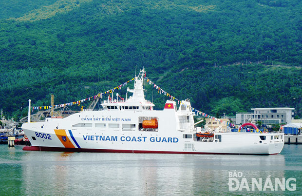 Tàu Cảnh sát biển đa năng số hiệu CSB 8002 hạ thủy phục vụ hoạt động bảo vệ chủ quyền biển đảo được đóng tại Tổng Công ty Sông Thu.