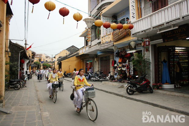 Một góc đường Trần Phú, thành phố Hội An hiện nay. Ảnh: V.T.L