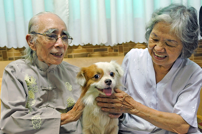 Bà Phạm Thị Vân - vợ nhạc sĩ Phan Huỳnh Điểu - luôn dành cho chồng sự yêu thương, quan tâm chăm sóc chu đáo nhất. Ông bà gắn bó với nhau hơn 60 năm qua.