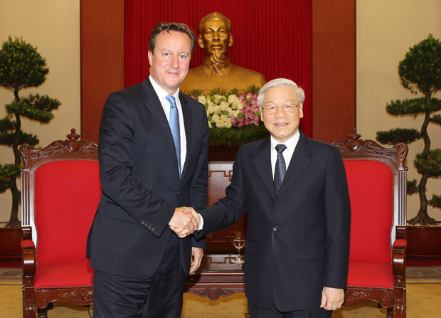Tổng Bí thư Nguyễn Phú Trọng tiếp Thủ tướng Anh David Cameron thăm chính thức Việt Nam. 				Ảnh: TTXVN