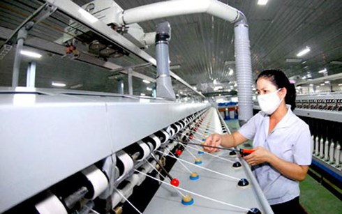 Sản phẩm dệt may là một trong các mặt hàng xuất khẩu chủ lực của Việt Nam sang Anh (Ảnh minh họa)