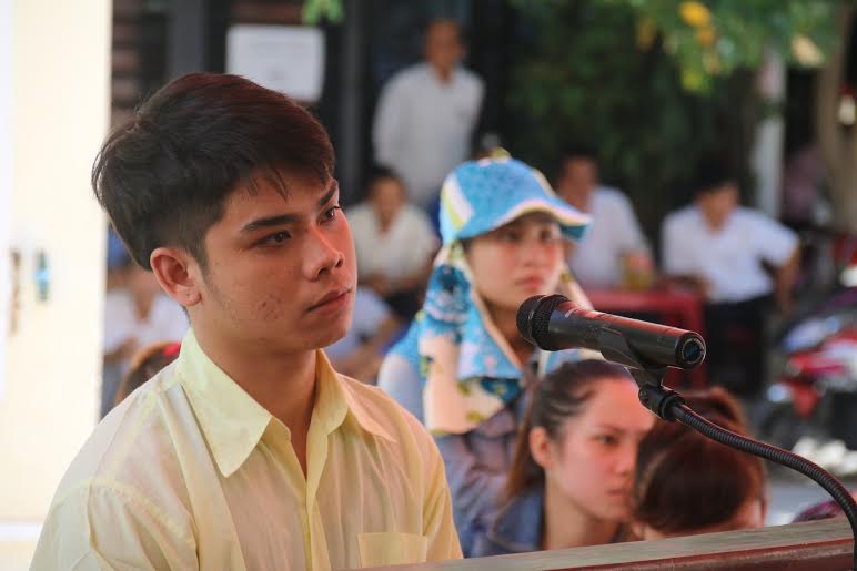 Nguyễn Thanh Nghĩa lãnh 7 năm 6 tháng tù về tội “Mua bán trái phép chất ma túy”. 