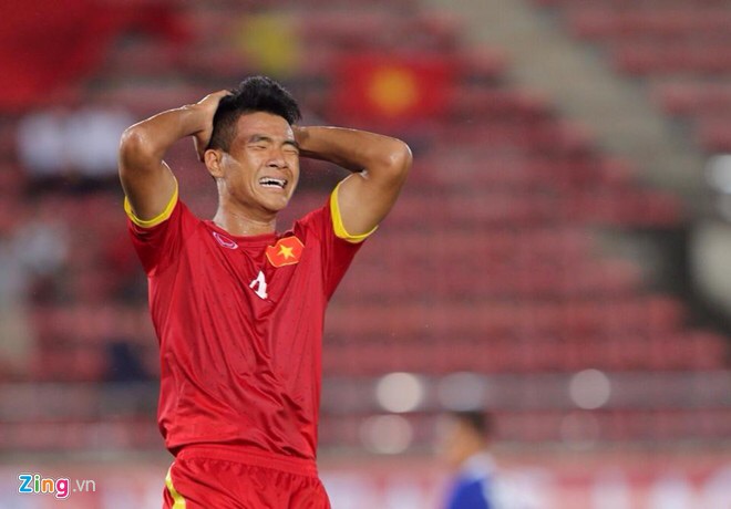 Đức Chinh bỏ lỡ nhiều cơ hội ghi bàn cho U19 Việt Nam. 