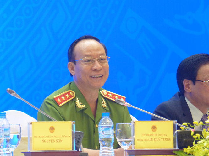 Thượng tướng Lê Quý Vương cại cuộc họp báo - Ảnh: Minh Quang