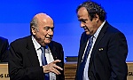 Platini bị điều tra nhận hai triệu đôla từ Blatter