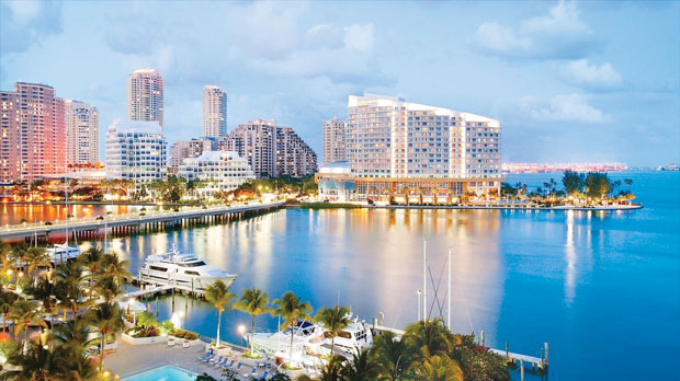 Chính quyền thành phố Miami (Mỹ) buộc phải xử lý thủy triều dâng cao ngay cả trong mùa xuân và mùa thu. Các nhà khoa học không ngừng cảnh báo nguy cơ thiệt hại nặng nề cho khối tài sản trị giá gần 15 tỷ USD ven biển và doanh thu du lịch lên tới 21 tỷ USD.