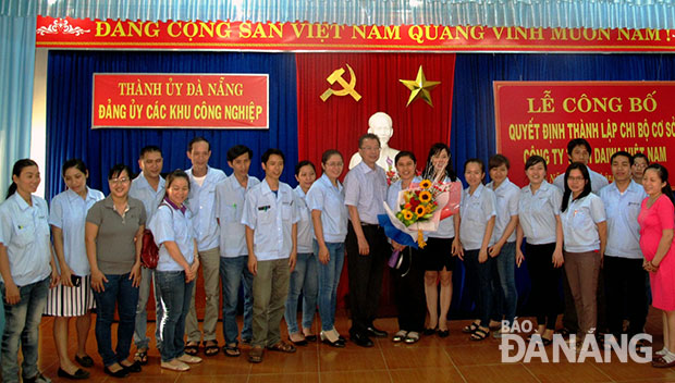 Lễ công bố quyết định thành lập chi bộ cơ sở Công ty TNHH Daiwa Việt Nam.