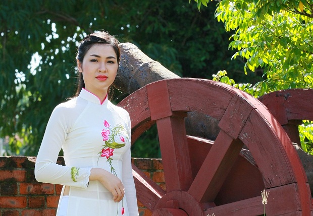 Nữ sinh Lương Thị Linh (SBD 162) đến từ Trường Đại học Kiến trúc Đà Nẵng.