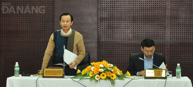 Bí thư Thành ủy Nguyễn Xuân Anh phát biểu chỉ đạo hội nghị. 		            Ảnh: THÀNH LÂN