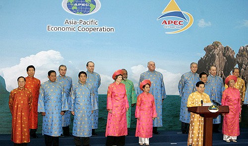 The 14th APEC took place in the Vietnamese capital city of Hanoi from November 12 to 14, 2006 Tuoi Tre  