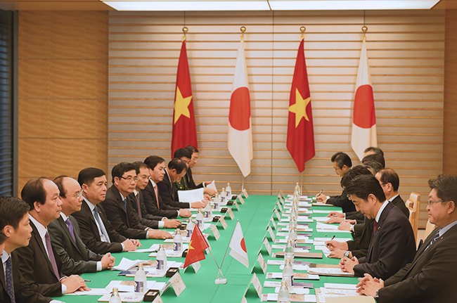 Thủ tướng Chính phủ Nguyễn Xuân Phúc hội đàm với Thủ tướng Nhật Bản Shinzo Abe.