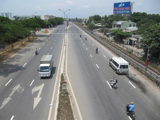 Da Nang city will commence a series of key road and port projects to establish the city as the logistics centre of ASEAN and the Asia-Pacific region. (Photo: VNA)