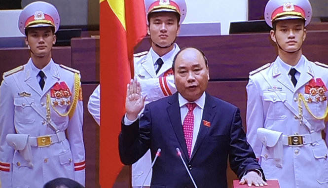 Thủ tướng Nguyễn Xuân Phúc tuyên thệ nhậm chức - Ảnh: TTO