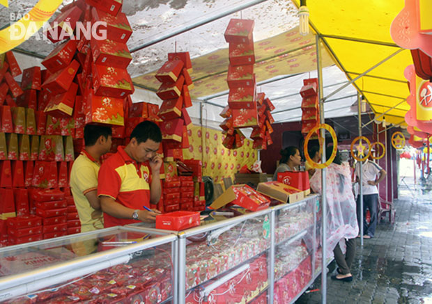  Stall selling mooncakes