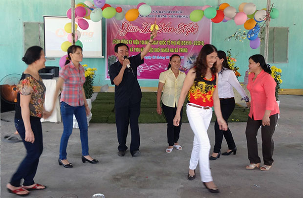 Một buổi giao lưu văn nghệ nhân Ngày Quốc tế Phụ nữ được Công ty TNHH MTV Phong Bắc tổ chức.