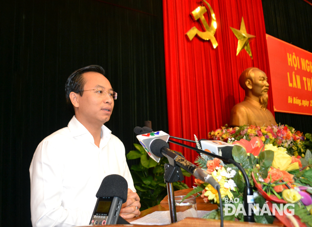 Bí thư Thành ủy Nguyễn Xuân Anh phát biểu kết luận hội nghị  Ảnh : VIỆT DŨNG 
