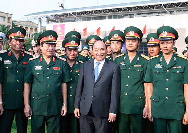 Thủ tướng Nguyễn Xuân Phúc với các đại biểu. Ảnh: TTXVN