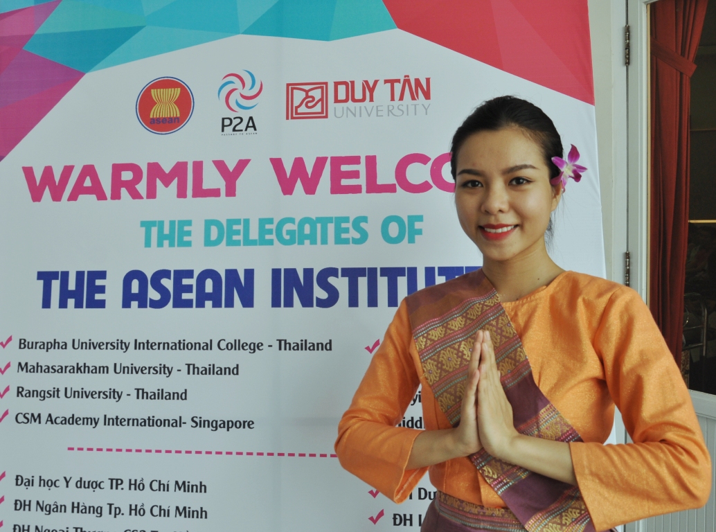 Tuổi trẻ các trường Đại học trên địa bàn Đà Nẵng tích cực tham gia các hoạt động hội nhập, sẵn sàng cho Năm APEC 2017 và các hoạt động đối ngoại khác.