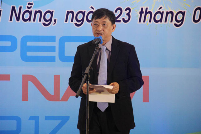 Phó Chủ tịch UBND thành phố Đặng Việt Dũng phát biểu tại buổi gặp mặt.
