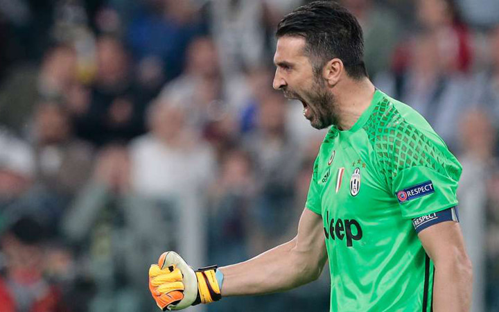 GIANLUIGI BUFFON | Juventus | Giữ sạch lưới trước Barca trong 2 lượt trận.