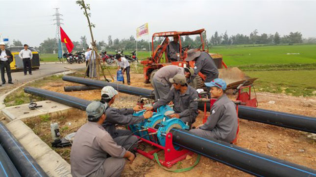 Nhu cầu sử dụng nước sạch lan rộng ra vùng nông thôn huyện Hòa Vang và các khu đô thị mới nên nguồn cung cấp nước tăng lên.