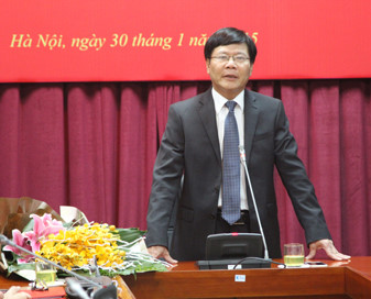 Ông Nguyễn Quang Thuấn (SN 1959 tại Bắc Ninh). Ông đạt học vị tiến sĩ kinh tế vào năm 1993 và được phong hàm Giáo sư vào năm 2010. Ông hiện là Chủ tịch Viện Hàn lâm Khoa học xã hội Việt Nam. (Ảnh: vass.gov.vn)