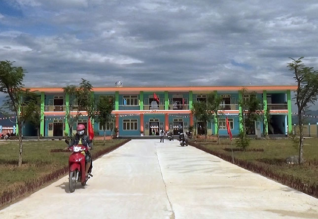 Nhiều cơ sở trường lớp trên địa bàn huyện Hòa Vang được xây dựng khang trang, tầng hóa. TRONG ẢNH: Trường mầm non Hòa Phong vừa hoàn thiện xây dựng giai đoạn 2, chuẩn bị cho năm học mới.