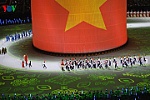 Quốc kỳ Việt Nam xuất hiện tại lễ khai mạc hoành tráng của AIMAG 5