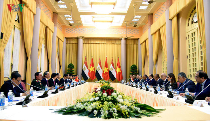 Ngay sau lễ đón chính thức, Chủ tịch nước Trần Đại Quang và Tổng thống El Sisi đã tiến hành hội đàm.