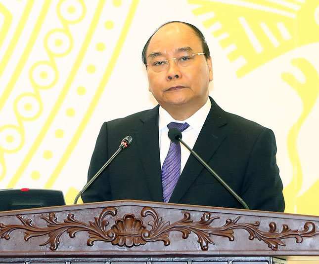 Thủ tướng Nguyễn Xuân Phúc phát biểu chỉ đạo tại hội nghị.  Ảnh: TTXVN