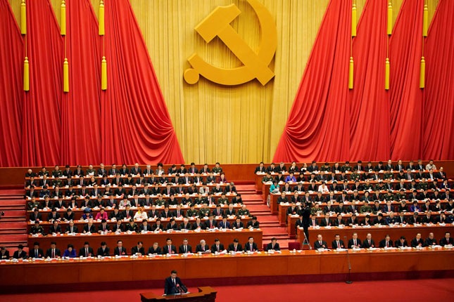 Tổng Bí thư Tập Cận Bình phát biểu trong phiên khai mạc Đại hội lần thứ 19 Đảng Cộng sản Trung Quốc.     Ảnh: Reuters