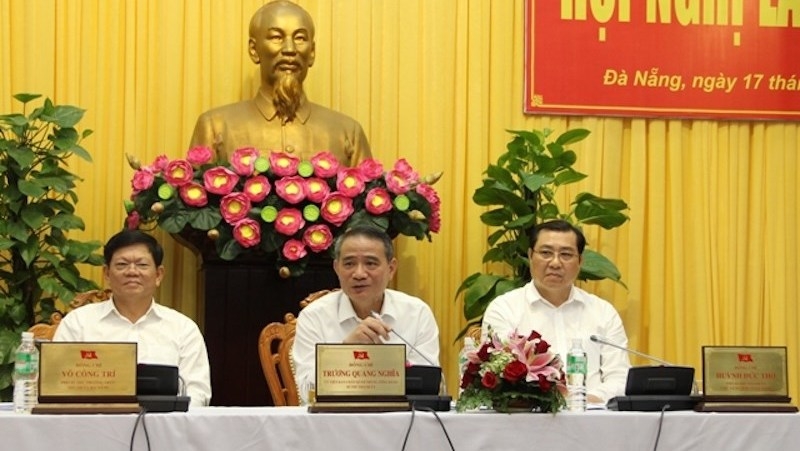 Secretary Truong Quang Nghia speaks at the congress
