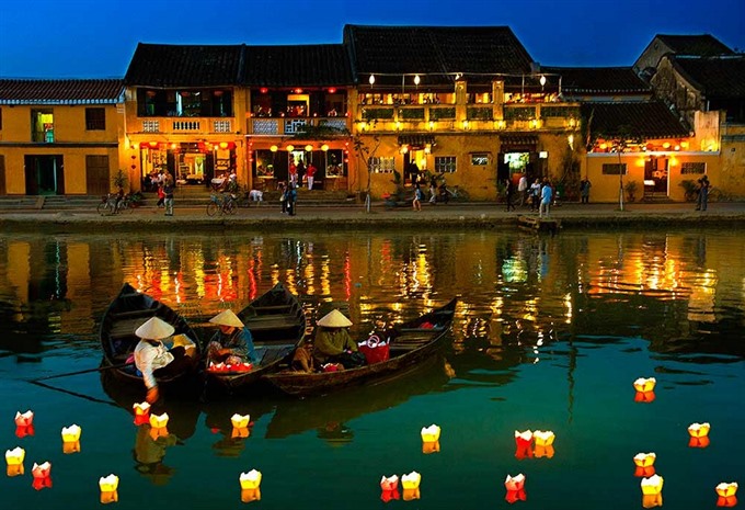 Enchanting: Hội An City is quiet and romantic at night. Read more at http://vietnamnews.vn/life-style/416842/tours-in-da-nang-and-hoi-an.html#DbkfeaZVblMjbwXu.99