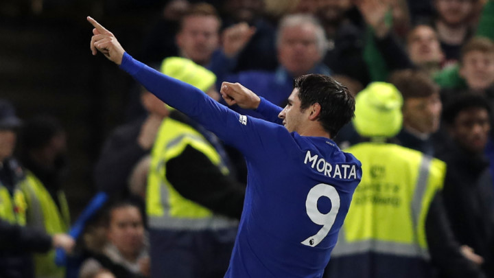 Alvaro Morata | Chelsea | Không chỉ ghi bàn duy nhất để mang về chiến thắng cho Chelsea, Morata còn khiến hàng thủ MU “đau đầu, buốt óc” với 10 lần chạm bóng trong vòng cấm địa đối phương. 