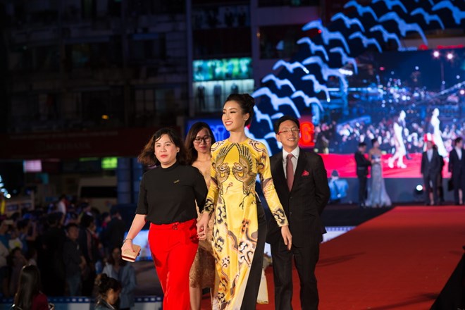 Hoa hậu Đỗ Mỹ Linh tươi tắn tại sự kiện Liên hoan phim. (Nguồn: CGV)