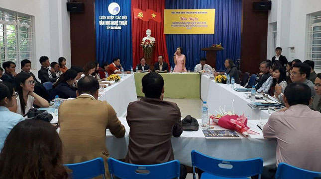 Các đại biểu tham dự Hội nghị Nhà văn trẻ 2017 tại Đà Nẵng. Ảnh: N.K.H