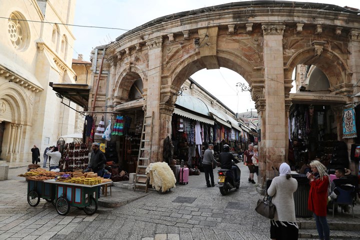 Jerusalem là một trong những thành phố cổ nhất trên thế giới nằm trên dãy Judaean. Ảnh: Reuters 