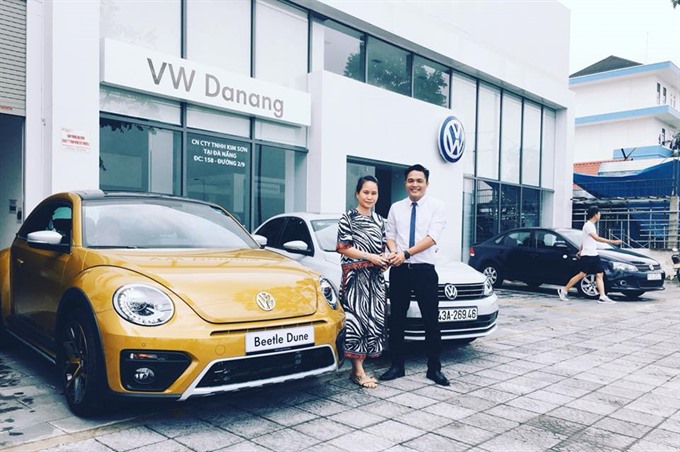 A showroom from German car maker Volkswagen (VW) has debuted in Đà Nẵng. — Photo courtesy Volkswagen Đà Nẵng Read more at http://vietnamnews.vn/bizhub/418951/german-car-maker-debuts-da-nang-showroom.html#3UXPimyGkZsmtA56.99