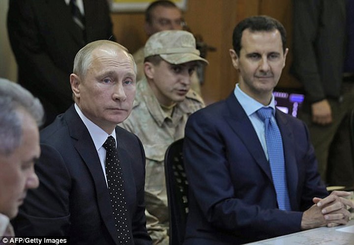 Trước đó, ngày 7/12, Nga tuyên bố đã hoàn thành nhiệm vụ đánh bại nhóm khủng bố Nhà nước Hồi giáo (IS) tự xưng trên lãnh thổ Syria. Ảnh: AFP/Getty.