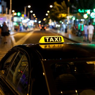 Vụ lái xe taxi bị tố 